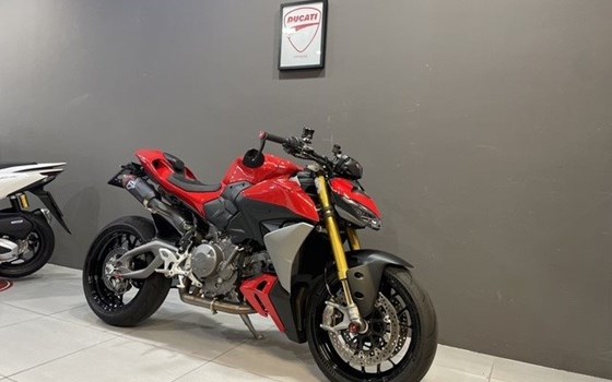 Gebrauchtmotorrad Ducati Streetfighter V2 S - Bild 12