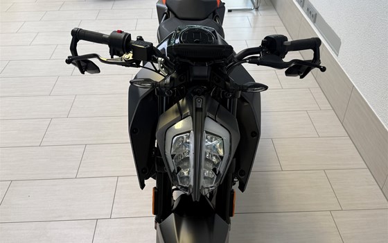 Gebrauchtmotorrad KTM 125 Duke - Bild 6