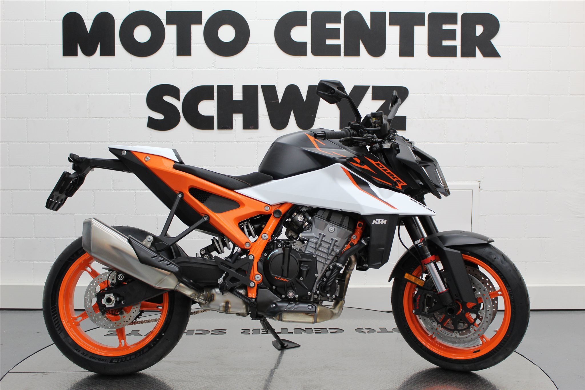 KTM 990 Duke R