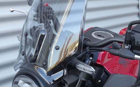 Gebrauchtmotorrad Honda CB125R - Bild 4