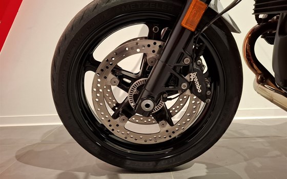 Gebrauchtmotorrad BMW R nineT Racer - Bild 10