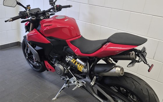 Gebrauchtmotorrad Ducati Streetfighter V2 - Bild 7