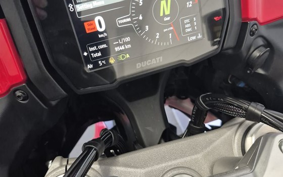Gebrauchtmotorrad Ducati Multistrada V4 - Bild 3