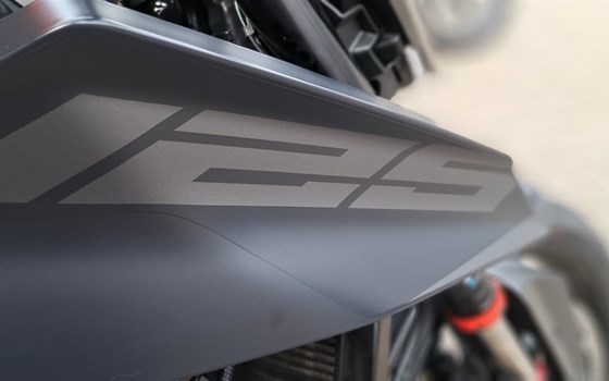 Neufahrzeug KTM 125 Duke - Bild 5
