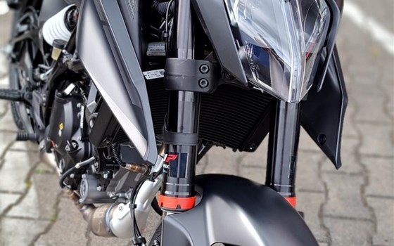 Neufahrzeug KTM 125 Duke - Bild 2