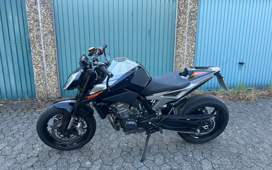 Gebrauchtmotorrad KTM 790 Duke L - Bild 1