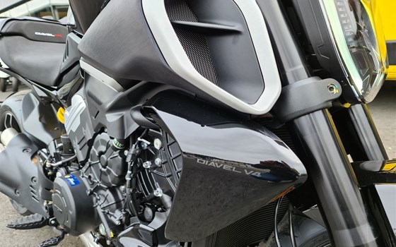 Gebrauchtmotorrad Ducati Diavel V4 - Bild 15