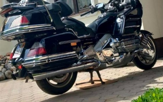 Gebrauchtmotorrad Honda GL 1800 Goldwing - Bild 4