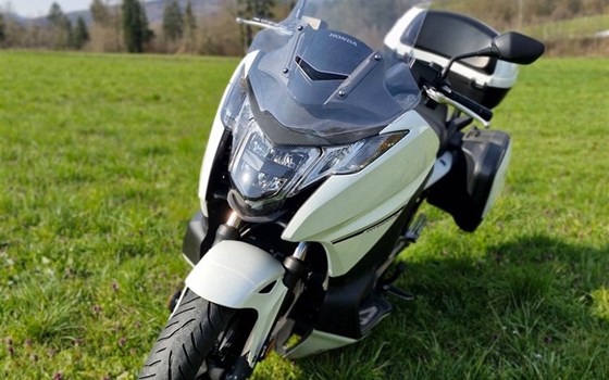 Gebrauchtmotorrad Honda Integra - Bild 3