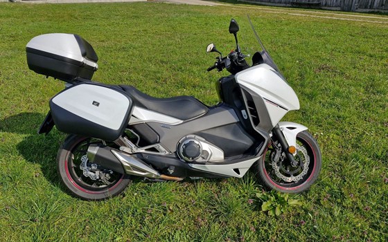 Gebrauchtmotorrad Honda Integra - Bild 4