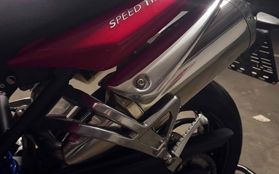 Gebrauchtmotorrad Triumph Speed Triple 1050 - Bild 15