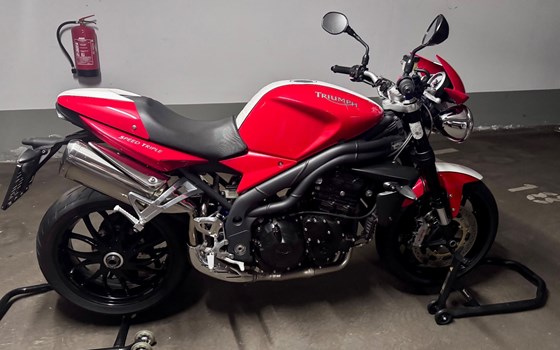 Gebrauchtmotorrad Triumph Speed Triple 1050 - Bild 22