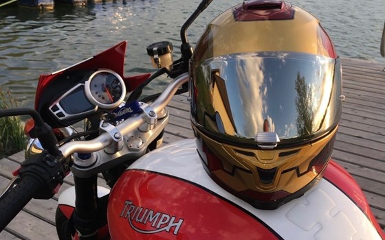 Gebrauchtmotorrad Triumph Speed Triple 1050 - Bild 25