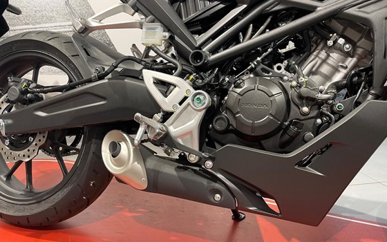 Neufahrzeug Honda CB125R - Bild 10