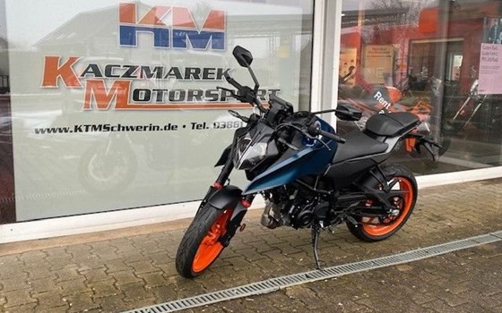 Neufahrzeug KTM 125 Duke - Bild 1