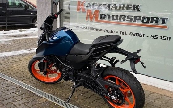 Neufahrzeug KTM 125 Duke - Bild 4