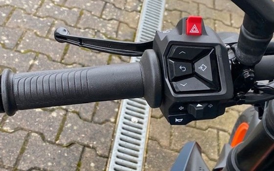 Neufahrzeug KTM 125 Duke - Bild 6