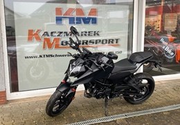 Neumotorrad KTM 125 Duke