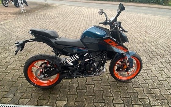 Gebrauchtmotorrad KTM 125 Duke - Bild 2
