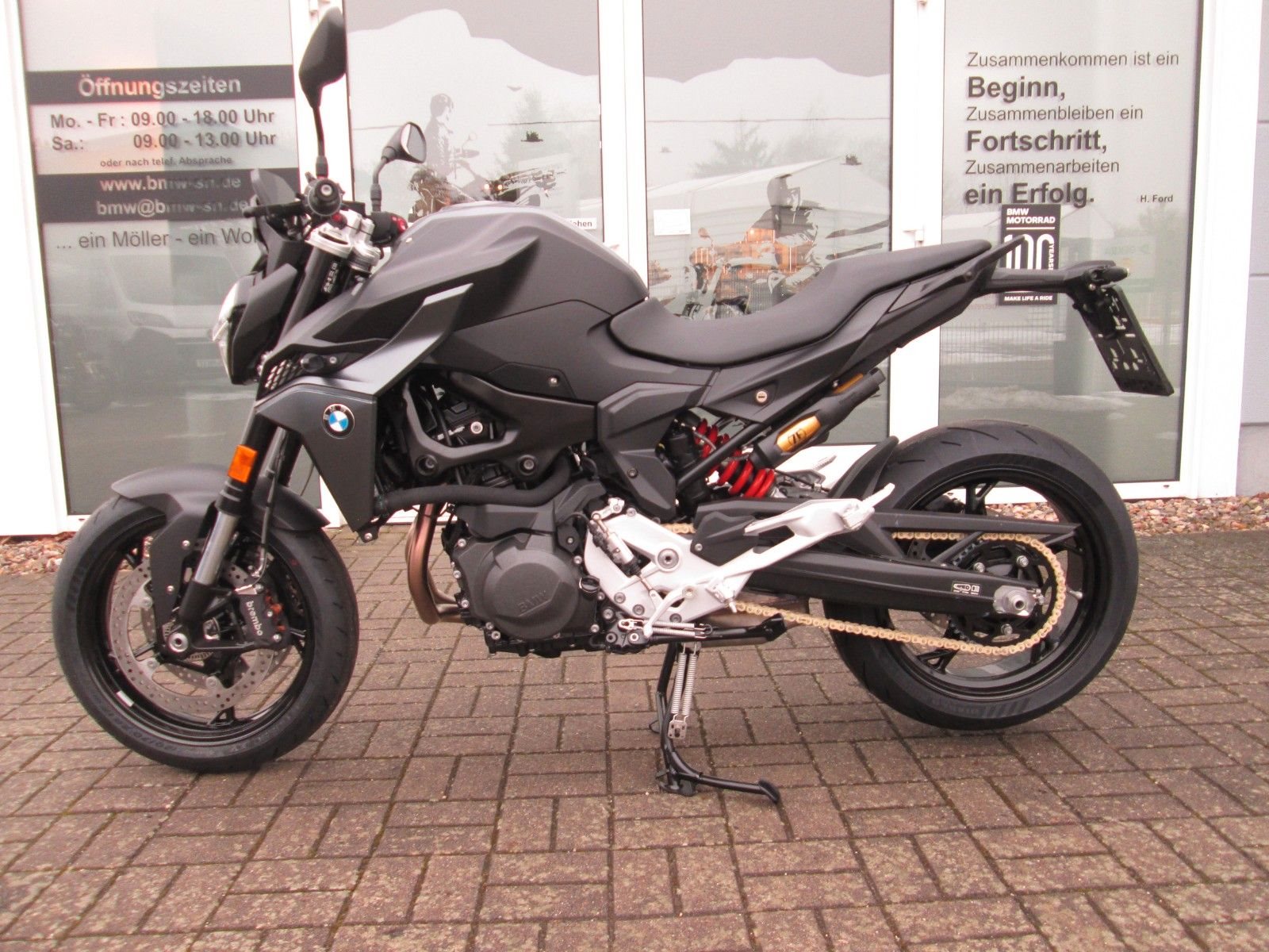 BMW F 900 R
