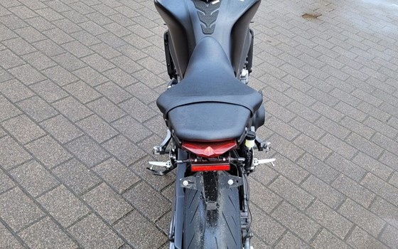 Gebrauchtmotorrad Yamaha MT-09 35kW - Bild 3