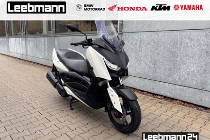 Yamaha XMAX 300