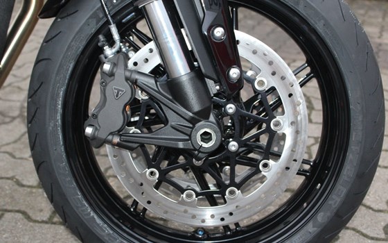 Gebrauchtmotorrad Triumph Speed Twin 1200 - Bild 8