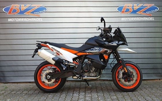 Gebrauchtmotorrad KTM 890 SMT - Bild 2