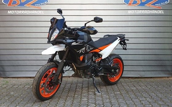 Gebrauchtmotorrad KTM 890 SMT - Bild 4