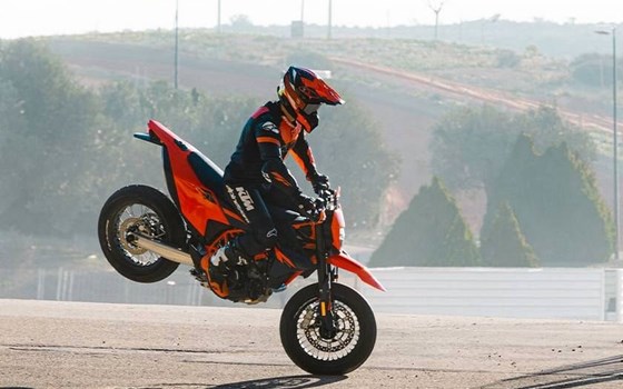 Neufahrzeug KTM 690 SMC R - Bild 9