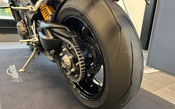 Gebrauchtmotorrad Triumph Speed Triple 1200 RS - Bild 19
