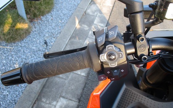 Neufahrzeug KTM 1390 Super Duke R EVO - Bild 11