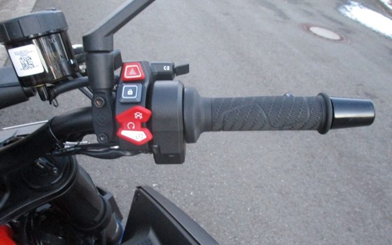 Neufahrzeug KTM 1390 Super Duke R EVO - Bild 11