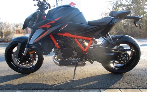 Neufahrzeug KTM 1390 Super Duke R EVO - Bild 6