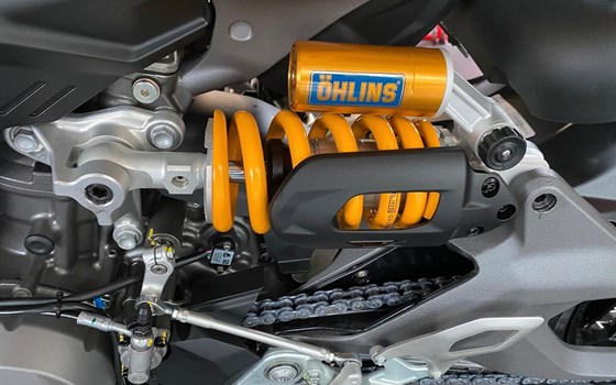 Neufahrzeug Ducati Streetfighter V2 S - Bild 3