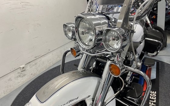 Gebrauchtmotorrad Harley-Davidson Road King Custom FLHRS - Bild 12