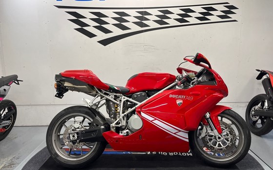 Gebrauchtmotorrad Ducati 749 - Bild 11