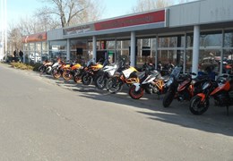 Neumotorrad CFMOTO 800NK Sport