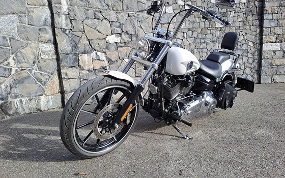 Gebrauchtmotorrad Harley-Davidson Softail Breakout FXSB - Bild 5
