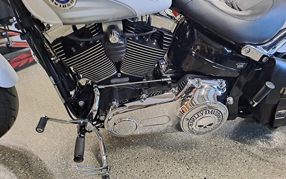 Gebrauchtmotorrad Harley-Davidson Softail Breakout FXSB - Bild 6