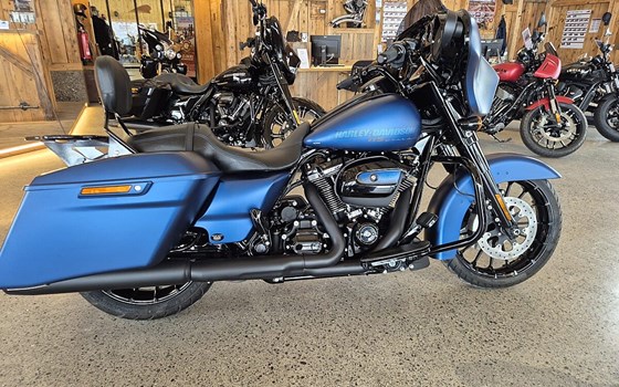 Gebrauchtmotorrad Harley-Davidson Street Glide FLHX - Bild 1