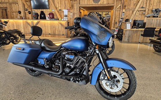 Gebrauchtmotorrad Harley-Davidson Street Glide FLHX - Bild 2