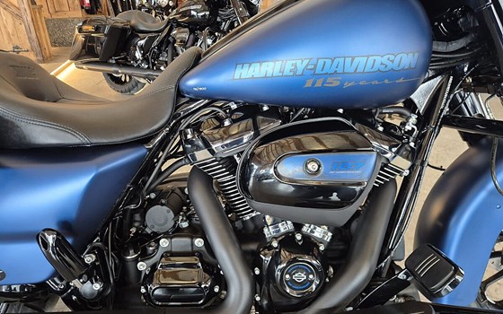 Gebrauchtmotorrad Harley-Davidson Street Glide FLHX - Bild 3