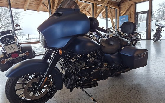 Gebrauchtmotorrad Harley-Davidson Street Glide FLHX - Bild 5