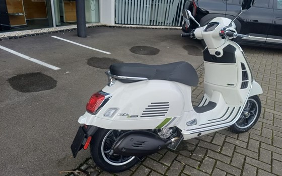 Neufahrzeug Vespa GTS 125 Supertech iGET - Bild 4
