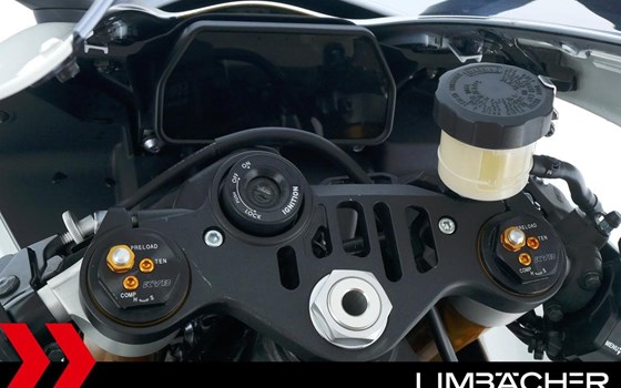 Gebrauchtmotorrad Yamaha R1 World GP 60th Anniversary - Bild 21