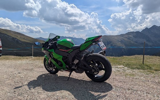 Gebrauchtmotorrad Kawasaki Ninja ZX-10R - Bild 3