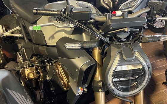 Neufahrzeug Honda CB650R E-Clutch - Bild 1