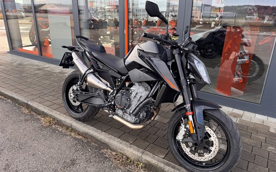 Gebrauchtmotorrad KTM 890 Duke - Bild 1
