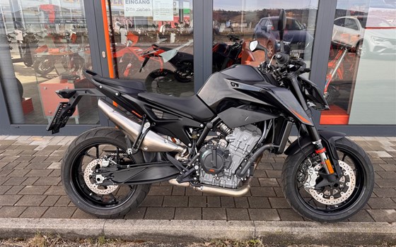 Gebrauchtmotorrad KTM 890 Duke - Bild 2
